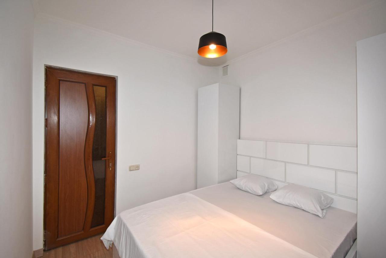 19Tumanyan Excellent Apartment In The Centre Of Capital Erivan Exterior foto