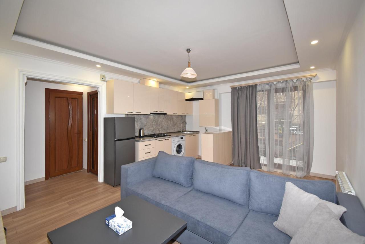 19Tumanyan Excellent Apartment In The Centre Of Capital Erivan Exterior foto