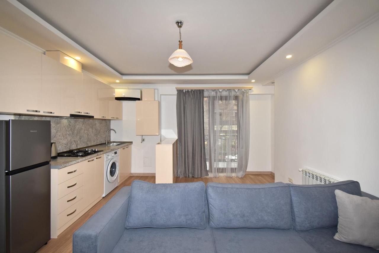 19Tumanyan Excellent Apartment In The Centre Of Capital Erivan Exterior foto