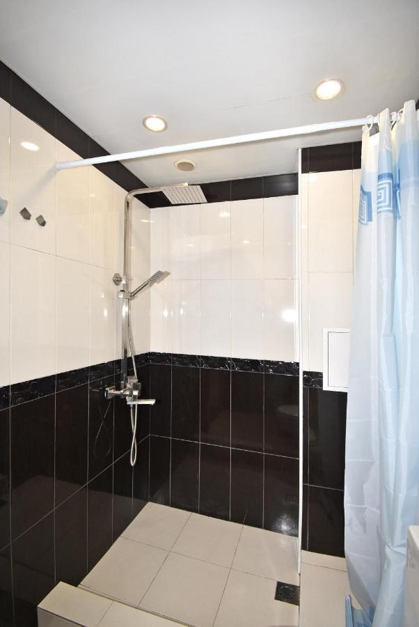 19Tumanyan Excellent Apartment In The Centre Of Capital Erivan Exterior foto